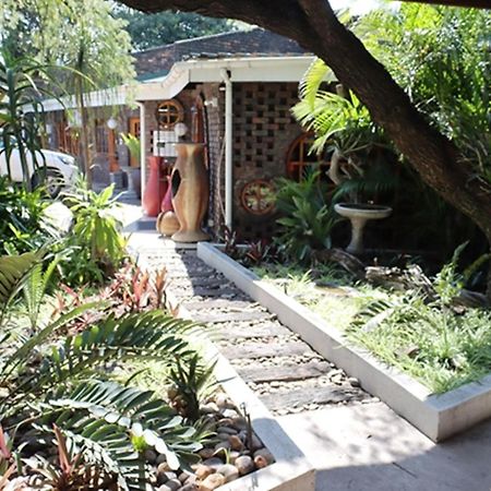 Royal Game Guest House Пхалаборва Экстерьер фото