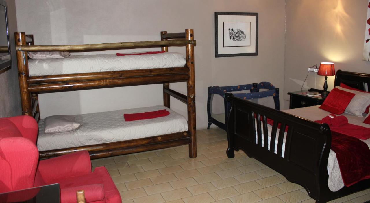 Royal Game Guest House Пхалаборва Экстерьер фото