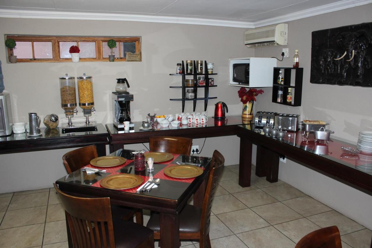 Royal Game Guest House Пхалаборва Экстерьер фото